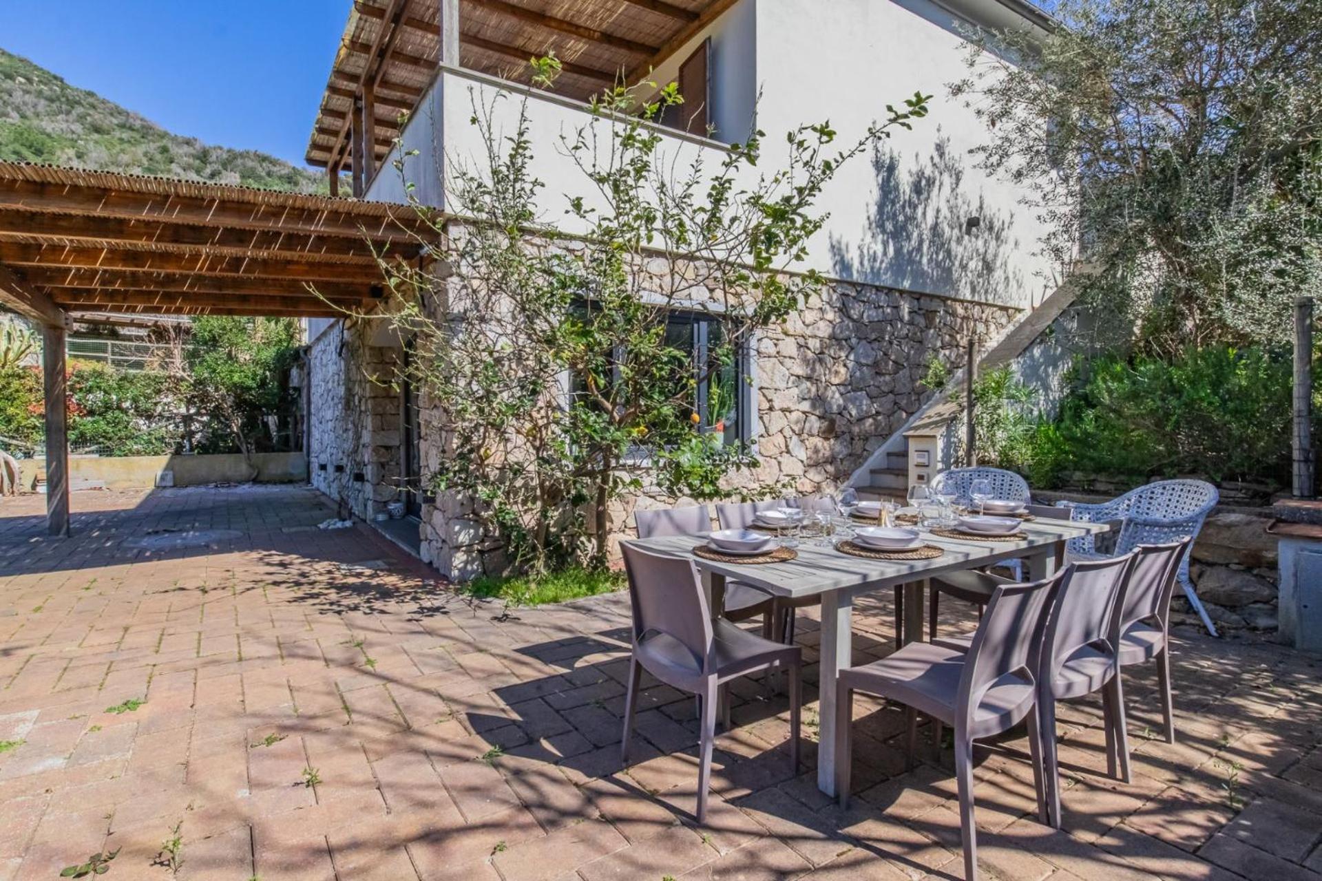 Villa Acquasalata Nisporto المظهر الخارجي الصورة