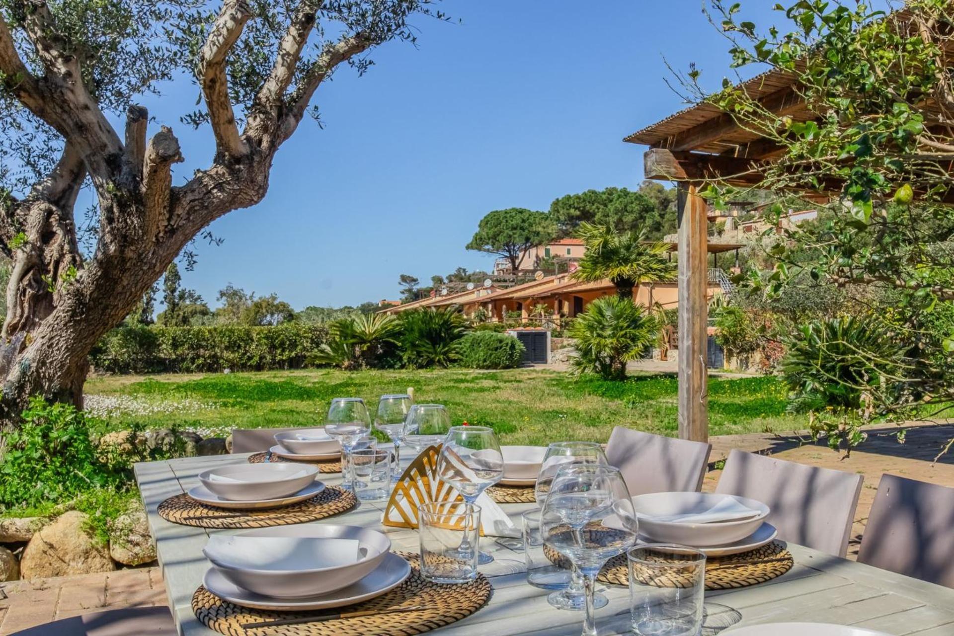 Villa Acquasalata Nisporto المظهر الخارجي الصورة